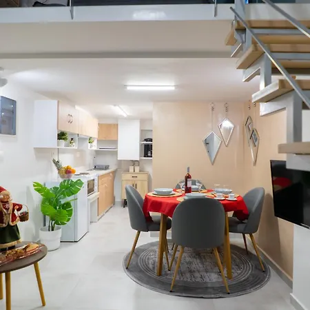 Freedom's Loft Apartment Volos